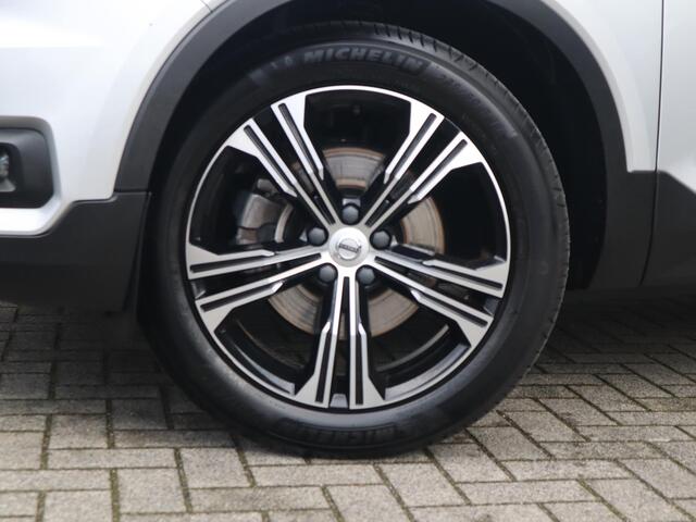 Volvo XC40 T4 Inscription | Schuifdak | 360 camera | elektrische stoelen |