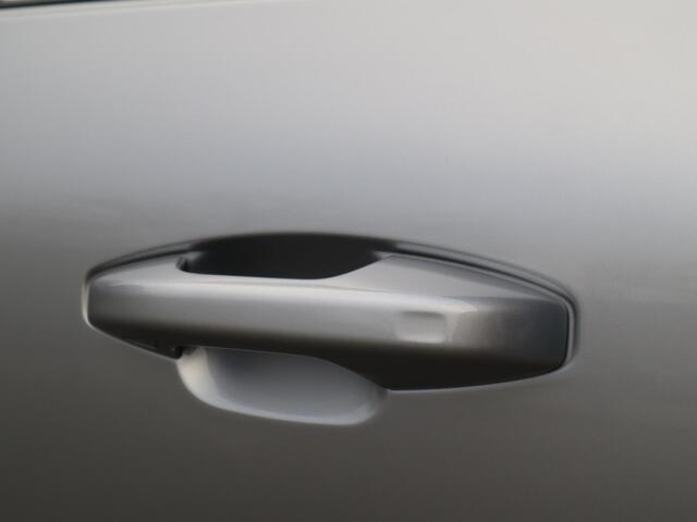 Volvo XC40 T4 Inscription | Schuifdak | 360 camera | elektrische stoelen |