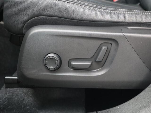 Volvo XC40 T4 Inscription | Schuifdak | 360 camera | elektrische stoelen |