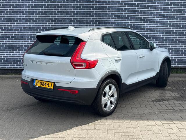 Volvo XC40 1.5 T3 | Trekhaak | Achteruitrijcamera | Parkeersensoren | Lichtmetalen Velgen 17 inch | Navigatie | Airco