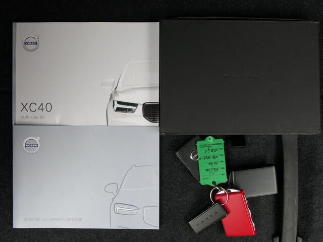 Volvo XC40 2.0 T4 AUT Momentum Trekhaak / DAB+ / Camera / Stoelverwarming