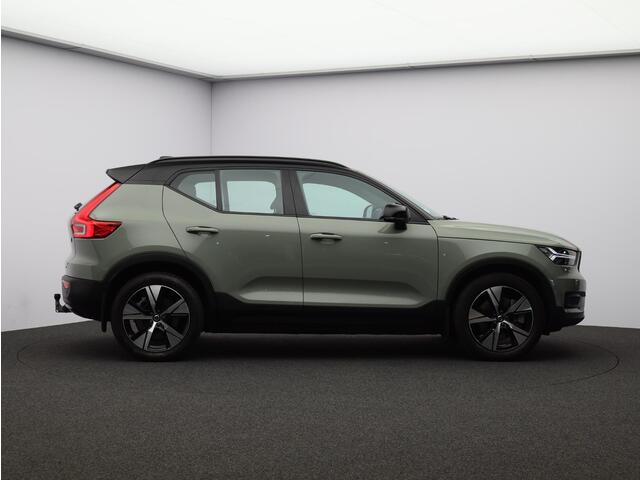Volvo XC40 Recharge P8 AWD R-Design / SOH 93% / Trekhaak / Nubuck Bekleding / Full Led / BLIS / Adaptive Cruise / Warmtepomp / Verwarmbaar Stuurwiel + Voorstoelen /