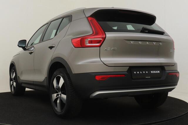 Volvo XC40 T2 AUT. BUSINESS PRO -CAMERA|CLIMATE|KEYLESS|ADAP.CRUISE|VERW.VOORRUIT|ZITTINGVERL.|CARPLAY|ALL.SEASON|19"