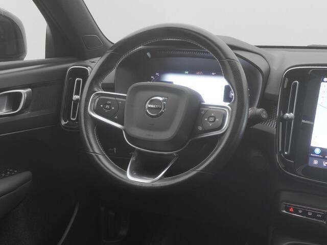 Volvo XC40 Recharge P8 AWD R-Design | PANO | CAMERA | ADAPTIVE | STOEL- EN STUURVERW. | TREKHAAK