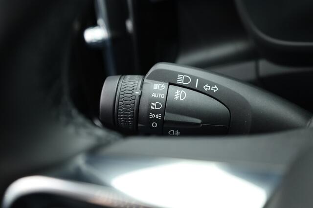 Volvo XC40 1.5 T5 Recharge Inscription | SOH 94.4% | Adapt. Cruise | Apple CarPlay & Android Auto | Camera | Stoelverw.