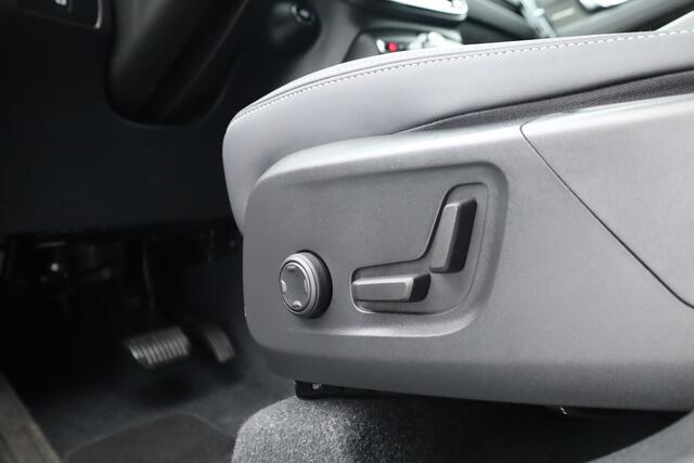 Volvo XC40 2.0 B3 Plus Dark | Pilot Assist | Memory Seat | Camera | Stoel- Stuurverw. | Apple Carplay | Google info.