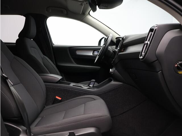 Volvo XC40 T4 Recharge R-Design / Trekhaak / 20" / Park assist v+a+camera / Privacy glass
