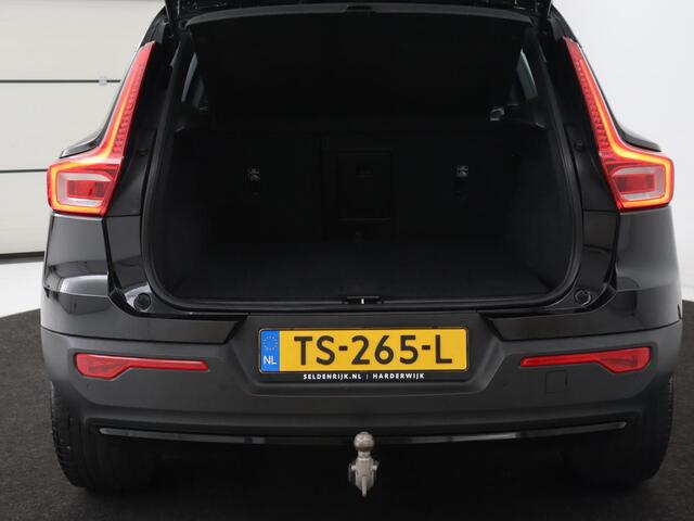 Volvo XC40 2.0 T4 Momentum | 1e eigenaar | 360 Camera | Trekhaak | Adaptive cruise | Dodehoek detectie | 19'' lichtmetalen velgen | Navigatie | Full LED | Climate control | Bluetooth | Parkeerhulp | Half leder | Origineel NL