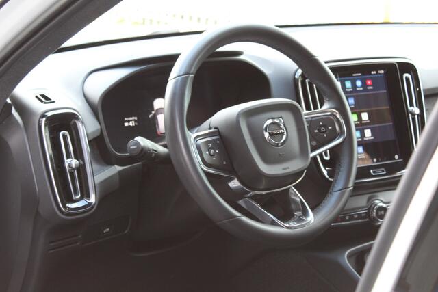 Volvo XC40 Recharge Plus 70 kWh SoH 94,6% | Trekhaak | Camera
