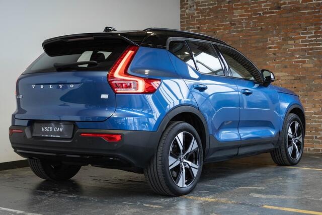 Volvo XC40 Recharge P8 AWD R-Design | Stoelverwarming | Adaptive Cruise Control | BLIS | Parkeersensoren voor + achter | Parkeercamera | Warmtepomp | Google infotainment | AppleCarplay/AndroidAuto