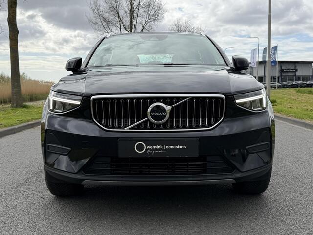 Volvo XC40 1.5 T4 Plug-in hybrid Essential Bright | SOH 90,2% | Navigatie | Apple Carplay/Android Auto | Stoelverwarming | Achteruitrijcamera | Stuurwielverwarming |