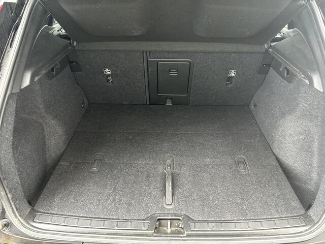 Volvo XC40 Recharge Plus | Navigatie | Camera | Stoel & Stuurverwarming | Climate Control | Adaptive Cruise Control |