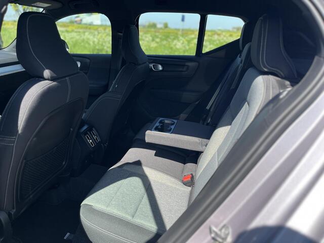 Volvo XC40 B4 Plus Dark | Harman / Kardon | Trekhaak | Memoryseats | Climate Pack |