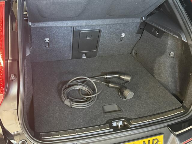 Volvo XC40 1.5 T5 Recharge Inscription | Leder | Camera | Trekhaak | Stoel/Stuurverw.