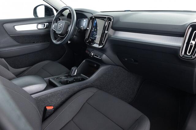 Volvo XC40 1.5 T5 Recharge R-Design Expression | PANORAMADAK ? 1e Eigenaar *BEVRIJDINGSDAG 05 mei OPEN!*