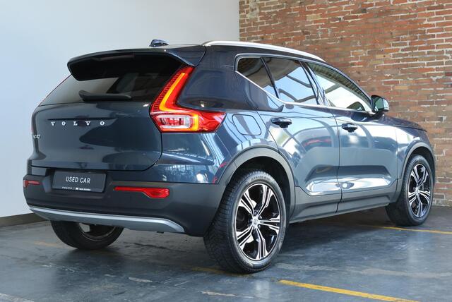 Volvo XC40 T4 Recharge Inscription | Panoramadak | Lederen Bekleding | Parkeercamera | Parkeersensoren voor + achter | Stoelverwarming | Stuurwielverwarming | Navigatie | Apple Carplay / Android Auto