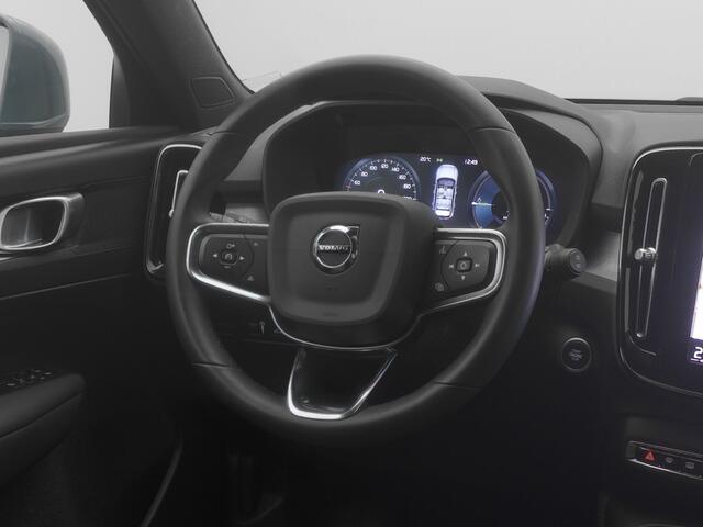 Volvo XC40 1.5 T4 Recharge Inscription Expression | CAMERA | KEYLESS
