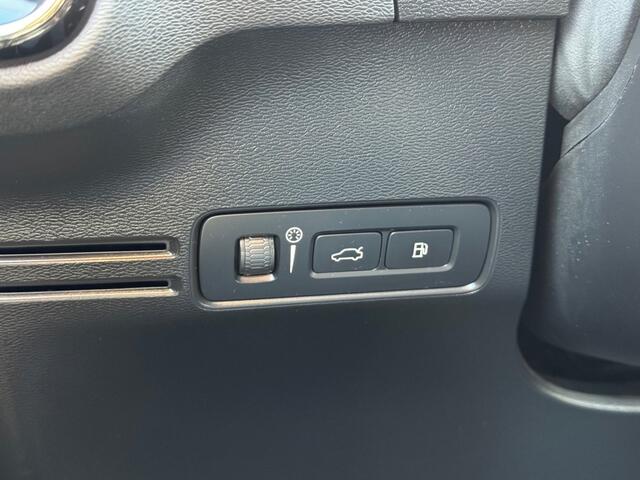 Volvo XC40 1.5 T4 Recharge Inscription - Pilot assist - camera - navi