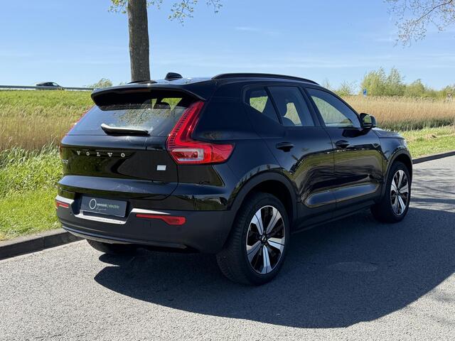 Volvo XC40 Recharge Core | SOH 93,9% | Stoelverwarming | Apple Carplay/Android Auto | Stuurwielverwarming | Cruise control | DAB | Navigatie | LED |