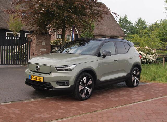 Volvo XC40 Recharge P8 AWD R-Design | Camera | Warmtepomp | Apple Carplay | Cruise Control |