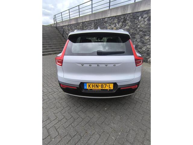 Volvo XC40 1.5 T4 Recharge Inscription Expression Pano dak, Stoel en stuur verwarming, electr A klep, carplay & Android, dealer onderhouden