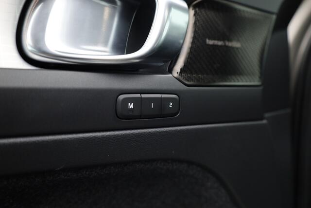Volvo XC40 1.5 T4 Recharge Inscription Expression | SOH 96.7% | Dig. Cockpit | Pano | 360cam | Elek. Trekhaak | Adapt. Cruise | Harman Kardon