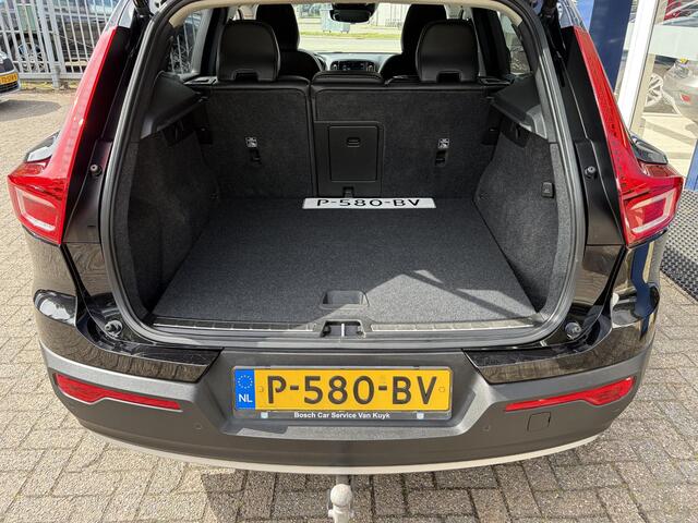 Volvo XC40 T4 Recharge Inscription / Automaat / NL-Auto / Dealer-Onderhouden / Vol-Leder / Elektr.-Uitklapbare Trekhaak / Pilot-Assist / Stoel- en Stuurverwarming / Adaptieve Cruise-Control Stop&Go / Climate-Control / Keyless / LED / Dodehoek-Detectie / Apple-Carpla