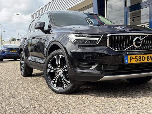Volvo XC40 T4 Recharge Inscription / Automaat / NL-Auto / Dealer-Onderhouden / Vol-Leder / Elektr.-Uitklapbare Trekhaak / Pilot-Assist / Stoel- en Stuurverwarming / Adaptieve Cruise-Control Stop&Go / Climate-Control / Keyless / LED / Dodehoek-Detectie / Apple-Carpla