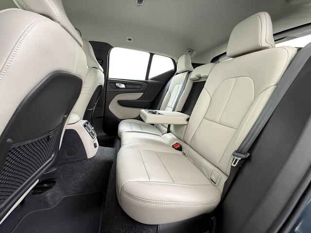 Volvo XC40 T5 262PK Autom. Plugin-Hybrid Leder Trekhaak Harman&Kardon® Navi Ecc Camera Apple Carplay Android Auto Pdc Recharge Business Pro Elek.Achterklep Lmv Led Isofix DAB Lane Keeping Cross Traffic Alert BLIS Road Sign Info 1.800KG Trekvermogen 1e Eigenaar