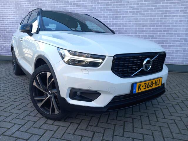 Volvo XC40 2.0 T5 AWD R-Design | Trekhaak | Harman Kardon Audio | Panoramadak | 360 Graden Camera | Apple Carplay | Android Auto | Elektrisch Verstelbare Voorstoelen | Stoelverwarming voor en achter | Keyless Entry | Elektrische Achterklep | BLIS | Parkeerverwarming