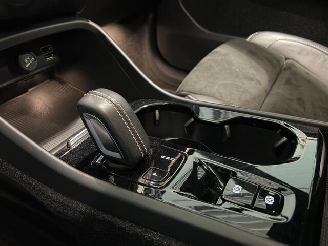 Volvo XC40 T4 Aut. Plug-in Hybrid R-Design Leder Parkeercamera Keyless 211pk