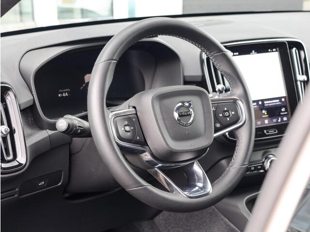 Volvo XC40 Single Motor Extended Range Ultimate 82 kWh | Pano | 360 Camera | Google Assistent