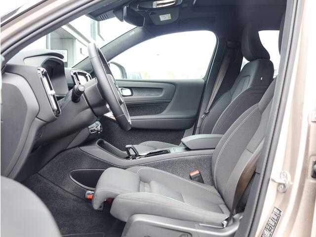 Volvo XC40 Single Motor Extended Range Ultimate 82 kWh | Pano | 360 Camera | Google Assistent