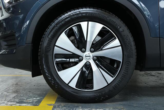 Volvo XC40 T4 Recharge Inscription Expression | Interieur voorverwarming | Achteruitrijcamera | Extra getint glas achter | 18 inch Lichtmetalen velgen |