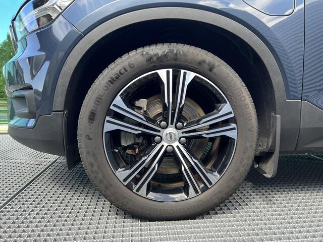 Volvo XC40 1.5 T5 Recharge Inscription / Pano. dak / Trekhaak / Keyless / Voor+achter+stuur verwarmd / Carplay / Harman Kardon / 360 camera / Carplay / Leder /