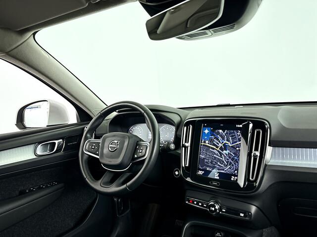 Volvo XC40 T4 AWD Momentum | Parkeercamera | Harman Kardon | Stoelverwarming | Carplay