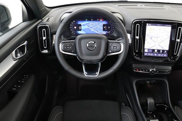 Volvo XC40 B4 (M-HYBRID) PLUS BLACK EDITION -PANO.DAK|HARMAN/KARDON|360°CAM|VERW.VOORRUIT|POWER-SEATS|PRIVACY.GLAS|20"