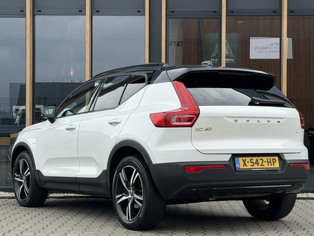 Volvo XC40 1.5 T5 Twin Engine R-Design | Carplay | Panoramadak | Camera |