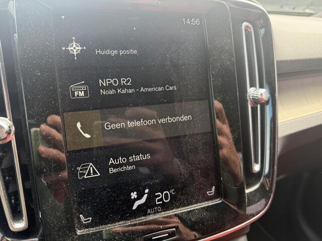 Volvo XC40 2.0 T4 Inscription | Trekhaak | Stoelverwarming | Parkeer camera | BLIS | Leder | Parkeersensoren | Cruise control | Metallic lak |