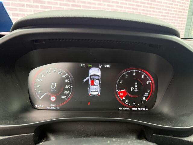 Volvo XC40 1.5 T2 R-Design | Keyless entry/start | Stoel en stuurverwarming | Parkeersensoren V+A | Parkeercamera | Extra getint glas | 19" lm velgen | Apple carplay/android auto |