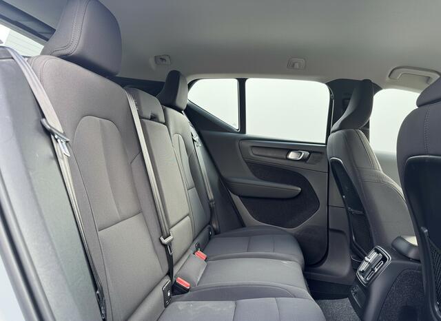 Volvo XC40 1.5 T5 Recharge Aut., SOH 92% | Camera | Navi & CarPlay
