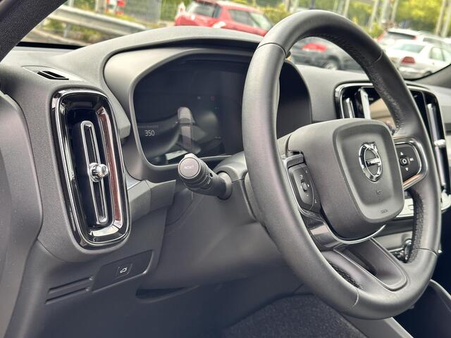 Volvo XC40 2.0 B4 Plus Dark 197PK