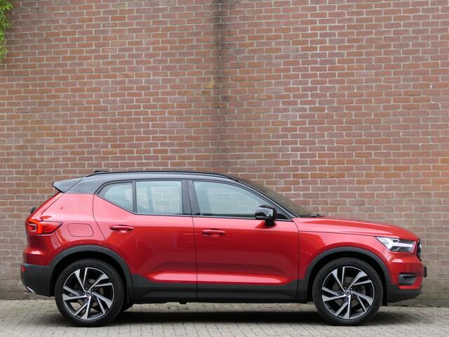Volvo XC40 T5 AUT AWD R-Design Panoramadak / Harman/Kardon / Trekhaak / Cam