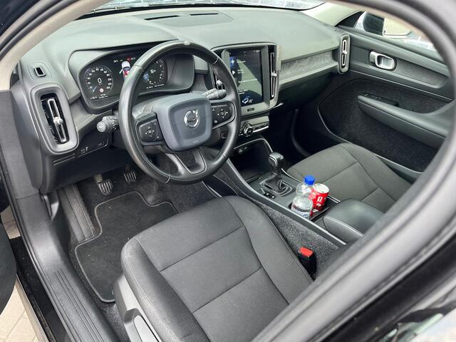 Volvo XC40 1.5 T3 | Navigatie | Achteruitrijcamera | Parkeersensoren | Cruise Control | Airco | Verwarmde voorruit