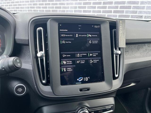Volvo XC40 1.5 T3 | Navigatie | Achteruitrijcamera | Parkeersensoren | Cruise Control | Airco | Verwarmde voorruit