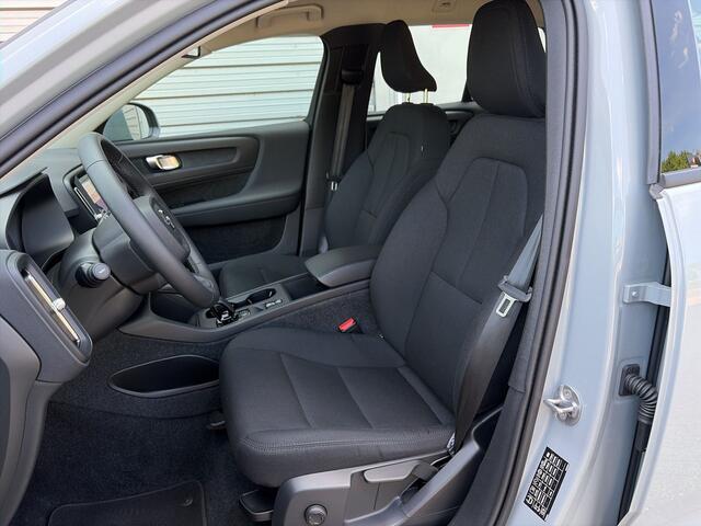 Volvo XC40 2.0 B3 Essential / Cruise control / Parkeersensoren / Apple Carplay/Android Auto /
