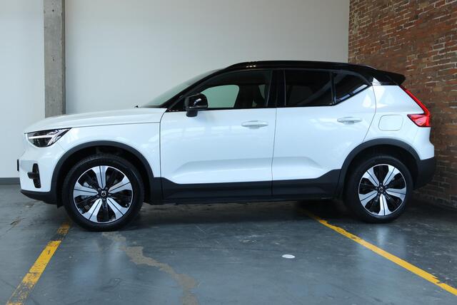 Volvo XC40 Recharge Core | Comfortstoelen | Stoelverwarming | Stuurwielverwarming | Draadloze telefoonlader | Adaptive Cruise Control | Parkeersensoren voor + achter | Parkeercamera |