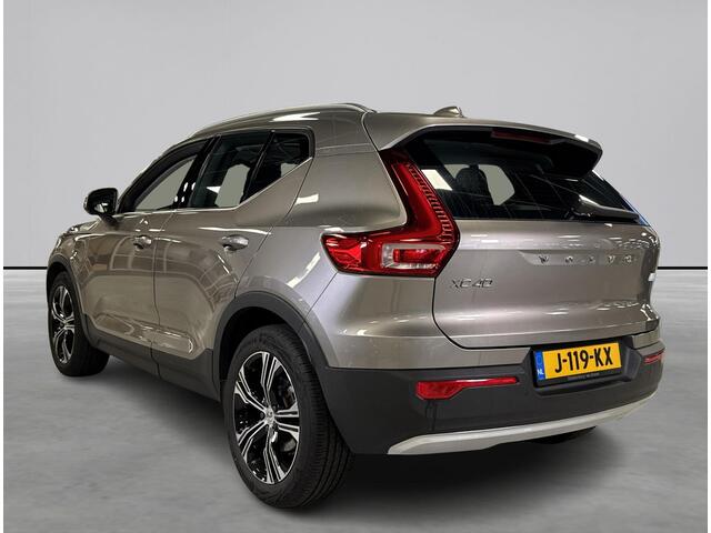 Volvo XC40 1.5 T5 Recharge Inscription | Leder | Panoramadak | Trekhaak | NL auto | Rijklaarprijs