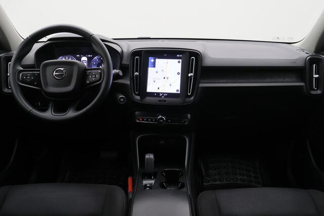 Volvo XC40 1.5 T2 Momentum Core Automaat Camera, Apple Carplay, Rijstrooksensor, LED, Climate, PDC