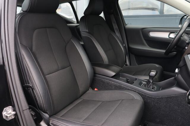Volvo XC40 1.5 T3 Momentum | Trekhaak | Camera | Harman Kardon |